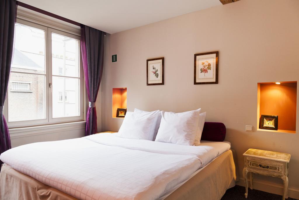 Diamonds And Pearls Hotel 2*