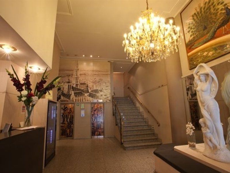 Century Centrum Hotel 2*