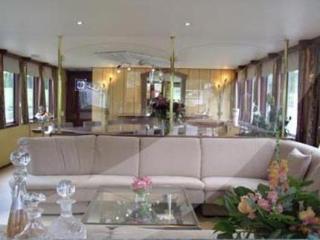 Botel Boat Barkentijn Marjorie 2*