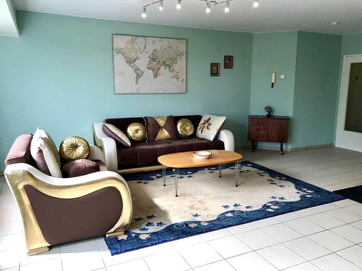 Renovated In Center Apartment