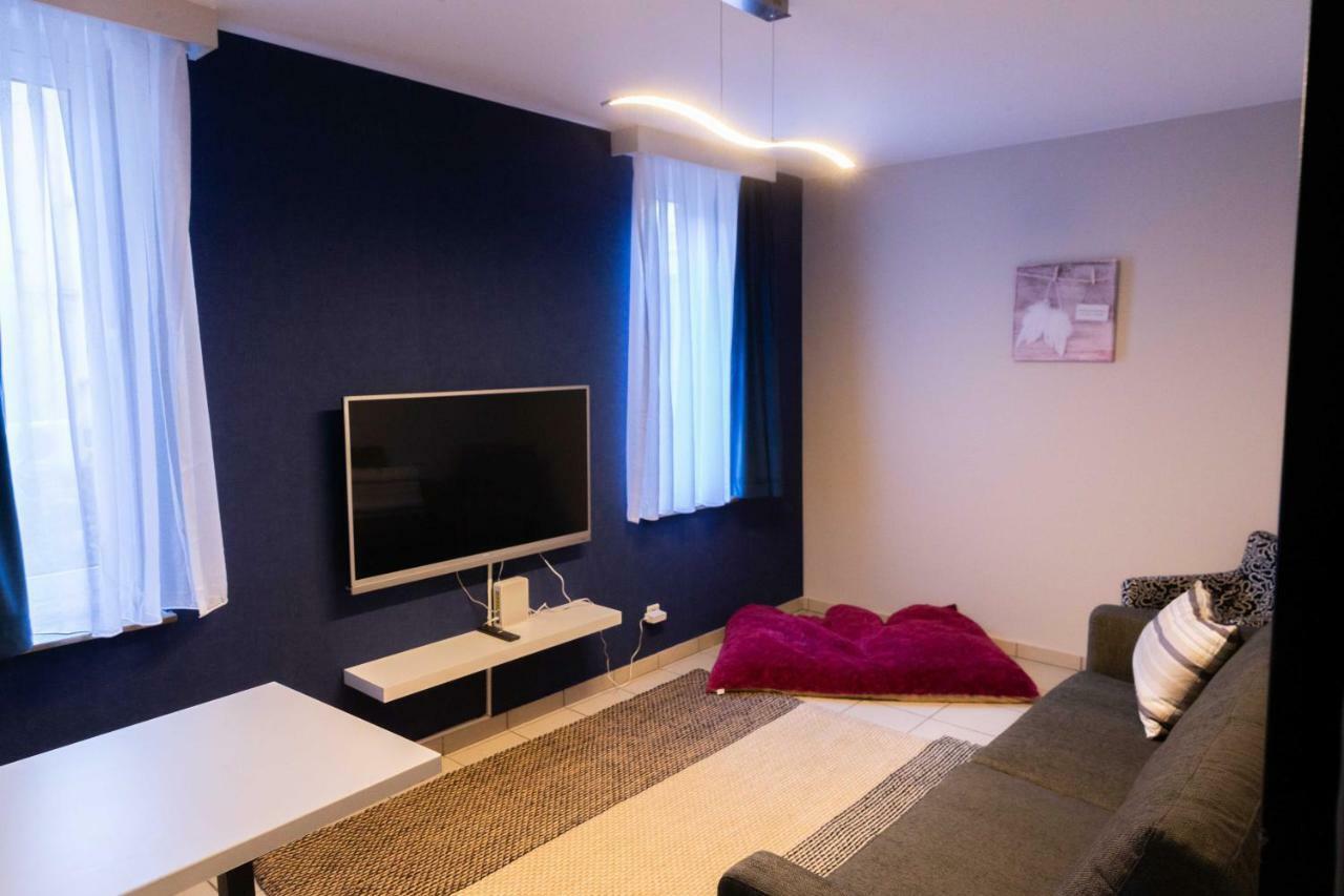 Renovated In Center Apartment
