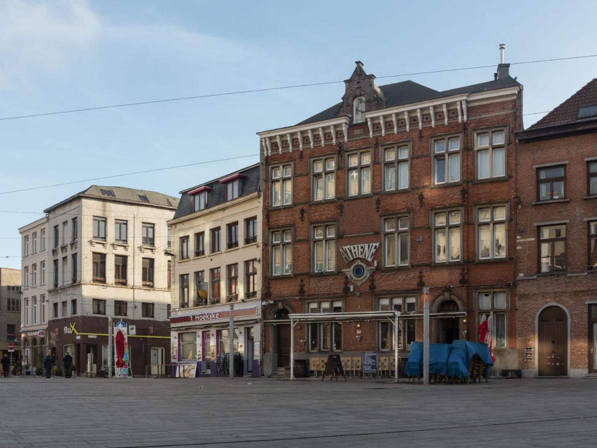 Three Bedroom Marble In The Heart Of Antwerpen